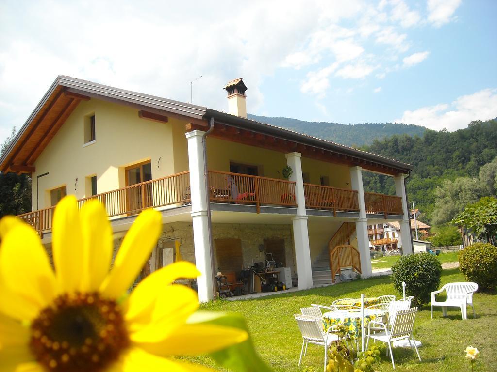 Agriturismo Il Girasole フェルトレ エクステリア 写真